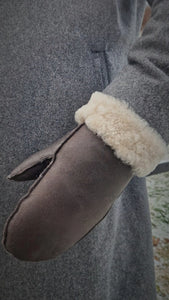 Fårskinnsvantar Brun