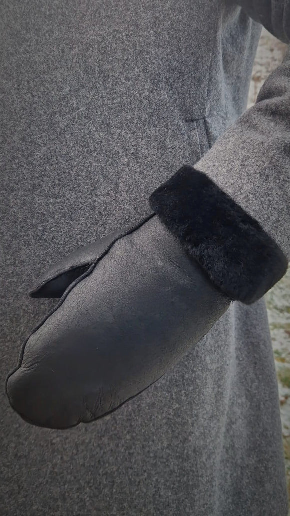Fårskinnsvantar Svart